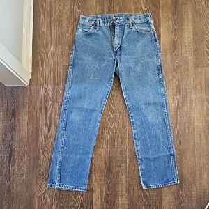 Wrangler 13 MWZ Men's Jeans 32x30 Perfect Used Condition No Holes, Stains Etc.